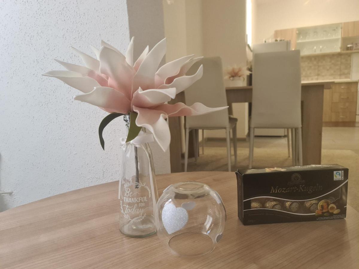 Manuela Apartment Сен Екстериор снимка