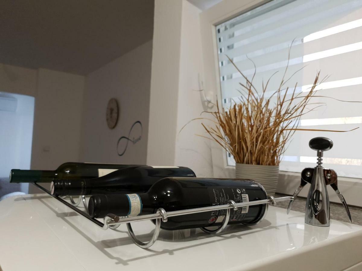 Manuela Apartment Сен Екстериор снимка